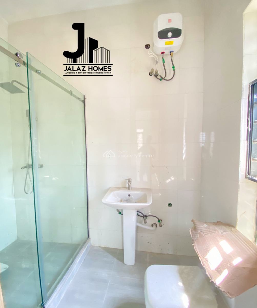 Spacious 2 Bedroom Serviced Apartment, Ajah, Lagos, Flat / Apartment for Sale