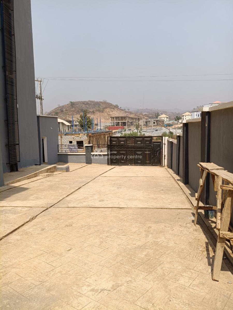 Most Spacious and Well Built 3 Bedrooms with Bq., Katampe Main, Opposite Judges Quarters., Katampe, Abuja, Flat / Apartment for Rent