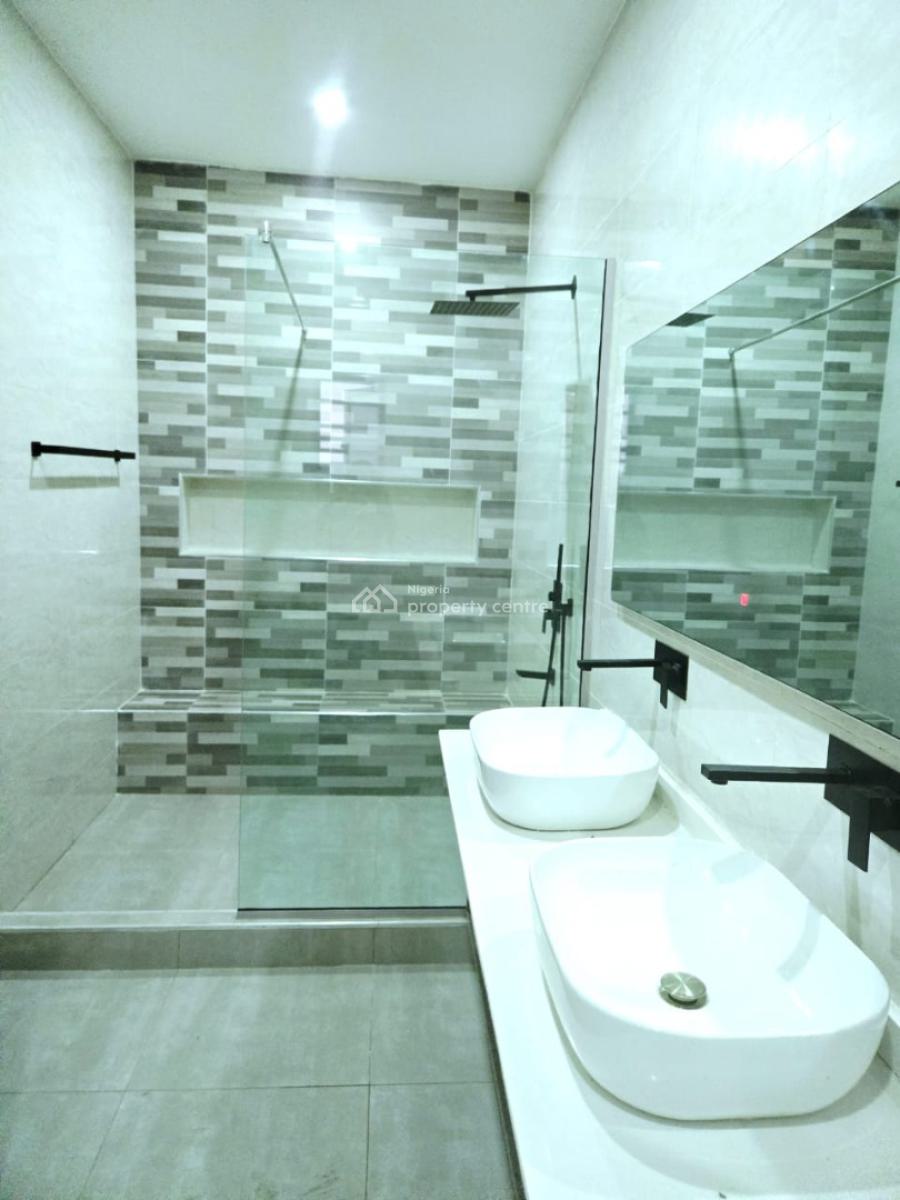 Super Luxury and Massive Brand New 3 Bedrooms Apartment, Lekki Phase 1, Lekki, Lagos, Flat / Apartment for Sale