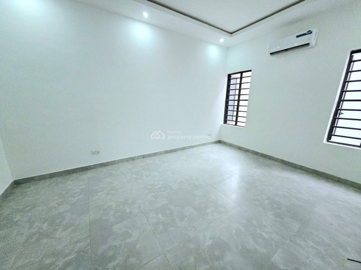 Super Luxury and Massive Brand New 3 Bedrooms Apartment, Lekki Phase 1, Lekki, Lagos, Flat / Apartment for Sale