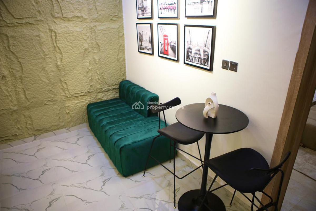 Stylishly Furnished 2 Bedroom Apartment with Snooker, Relaxing and Cozy, Ajah, Lagos, Flat / Apartment Short Let