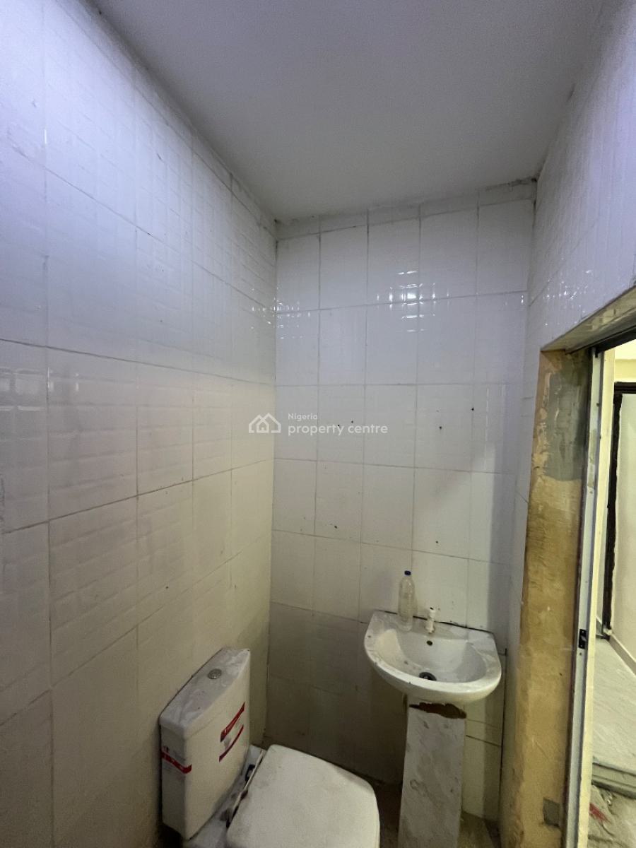 Sharp and Newly Renovated 3 Bedroom Ensuite Bungalow, Abraham Adesanya Estate, Ajah, Lagos, Semi-detached Bungalow for Rent