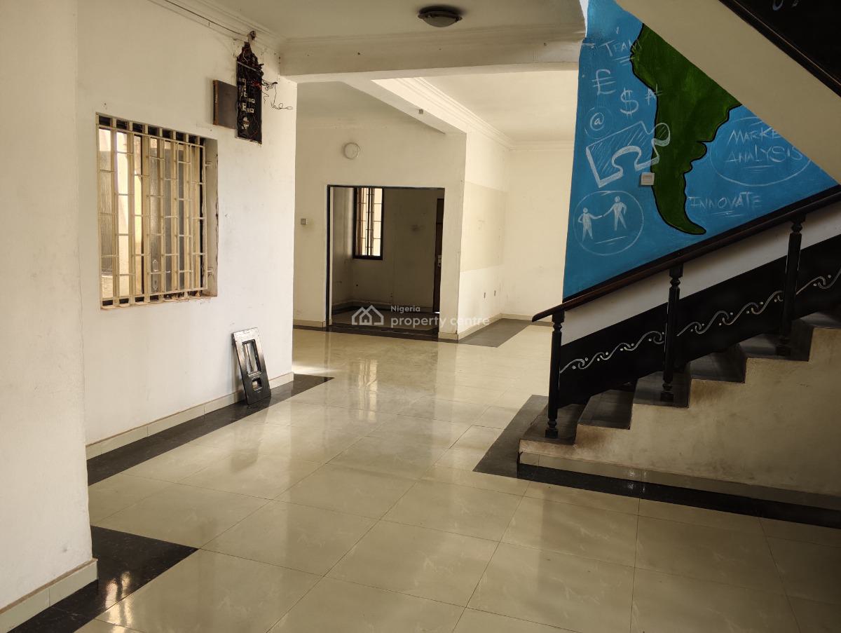 5 Bedrooms Semi-detached Duplex with a 1 Bedroom Flat Bq, Off Kashim Ibrahim Way, Maitama District, Abuja, Semi-detached Duplex for Rent