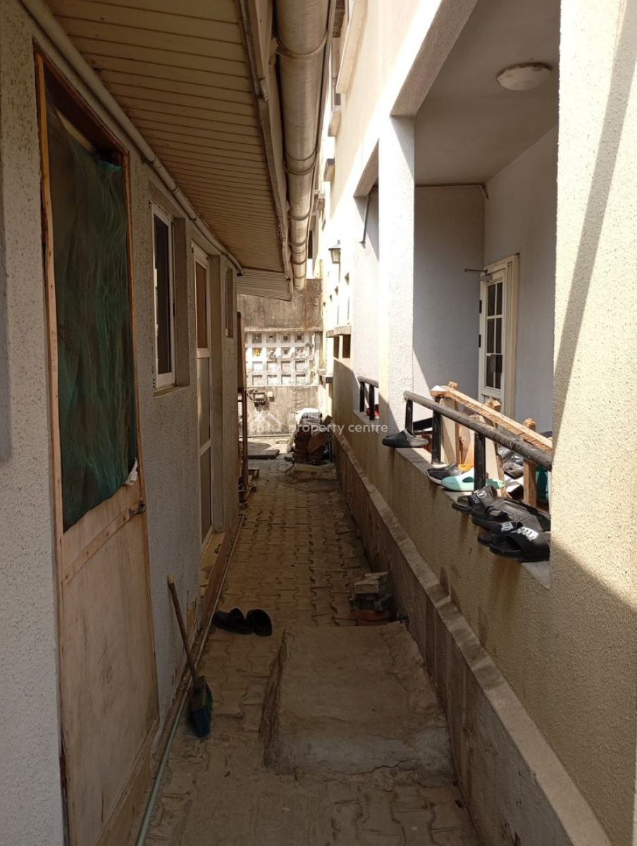 2 Wings of House with 2 Room Bq Each  on Approximately 890sqm Land, Lekki Phase 1, Lekki, Lagos, Semi-detached Duplex for Sale