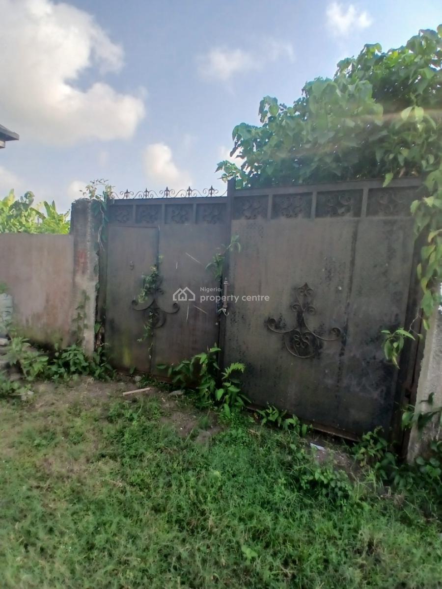 a Plot of  Land Measiring 669sqm, Palace Road, Ogombo, Ajah, Lagos, Residential Land for Sale