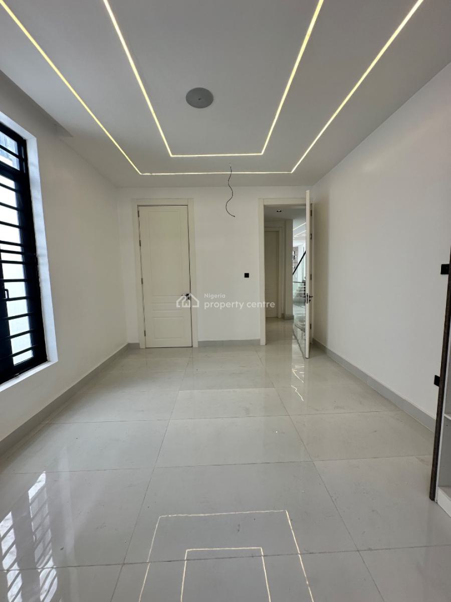 5 Bedrooms Fully Detached Duplex with Pool, Bq, Cinema and Gym Room, Lekki Phase 1, Lekki, Lagos, Detached Duplex for Sale