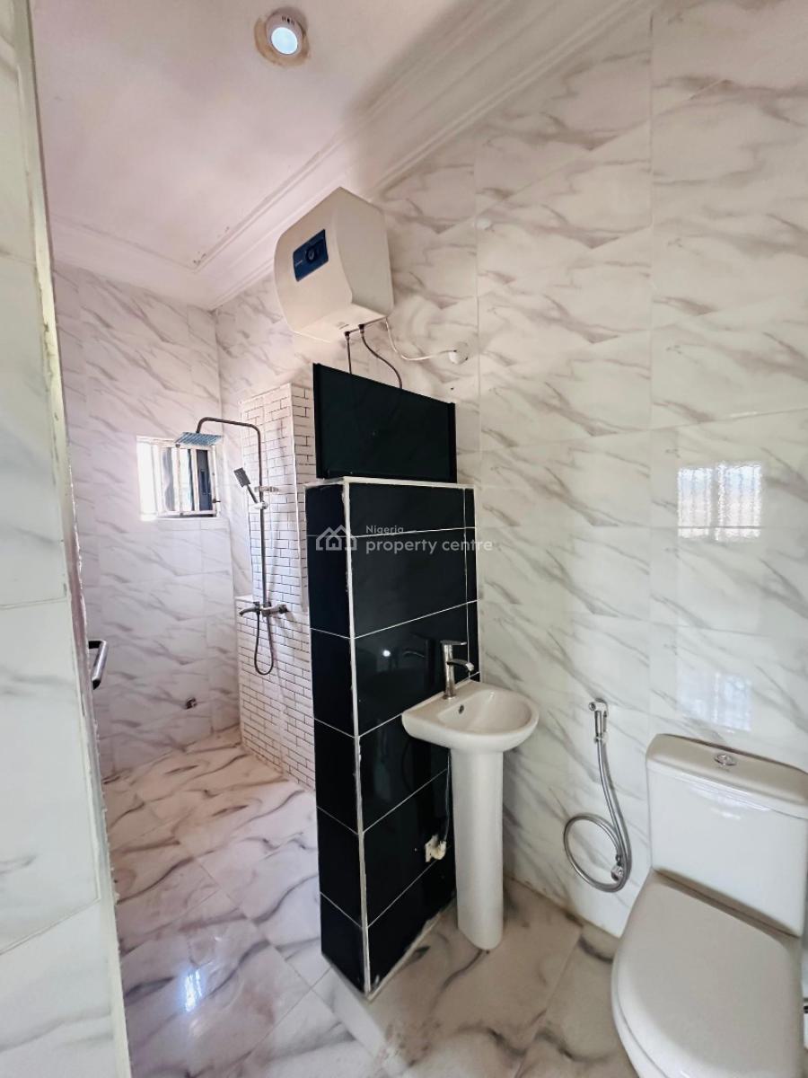 2 Bedrooms Flat, Dawaki, Gwarinpa, Abuja, Flat / Apartment for Sale