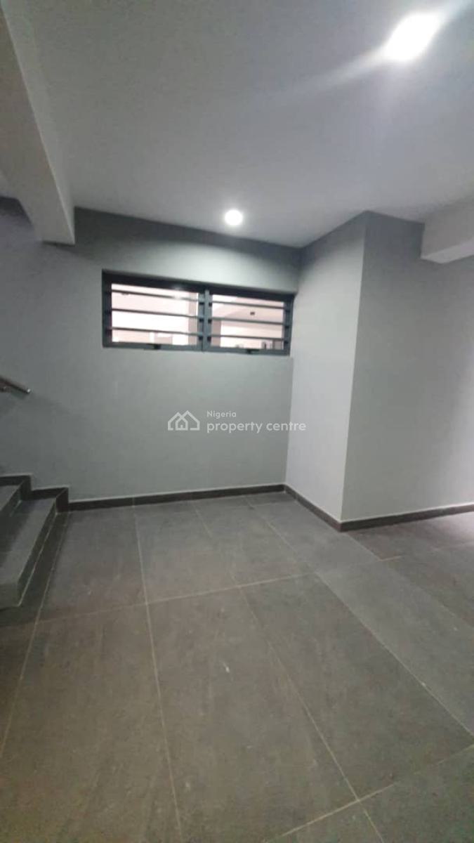 Newly Completed Modern 3bedroom Flat with a Room Bq (fully Serviced), Lekki Phase 1, Lekki, Lagos, Flat / Apartment for Rent