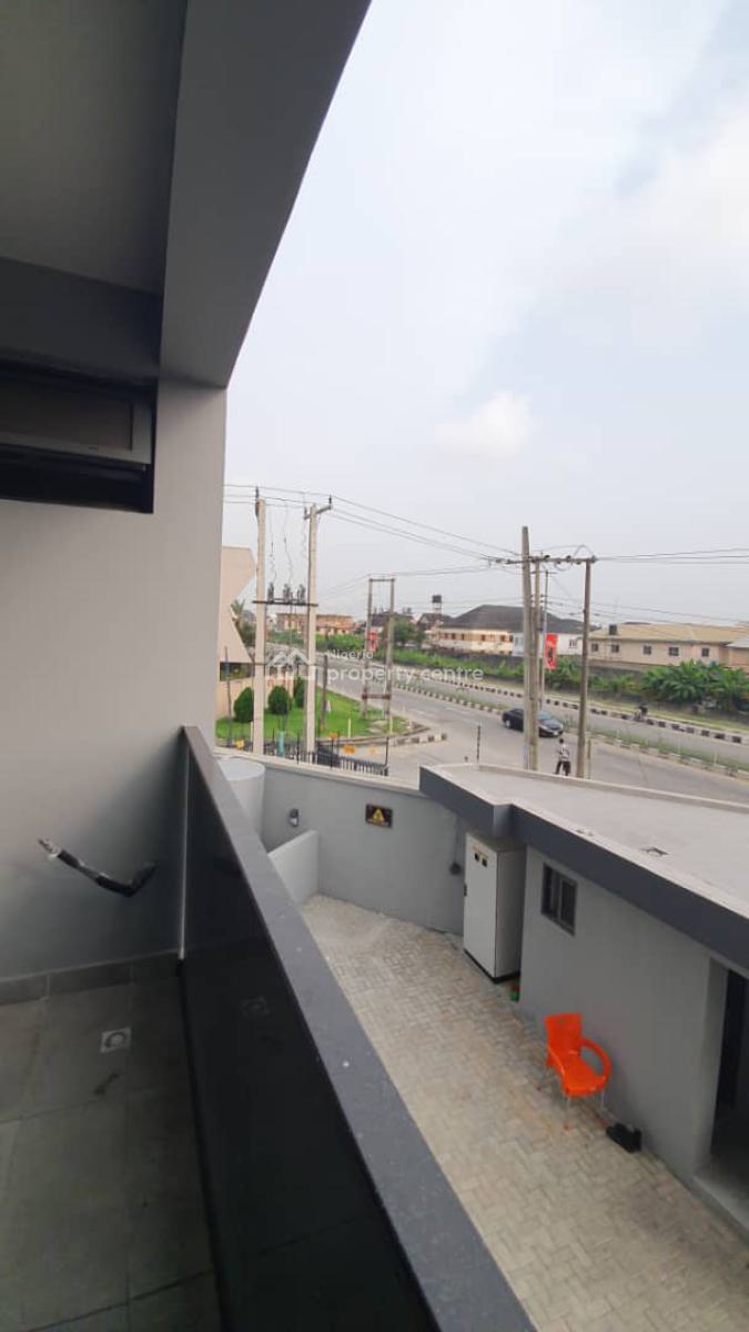 Newly Completed Modern 3bedroom Flat with a Room Bq (fully Serviced), Lekki Phase 1, Lekki, Lagos, Flat / Apartment for Rent