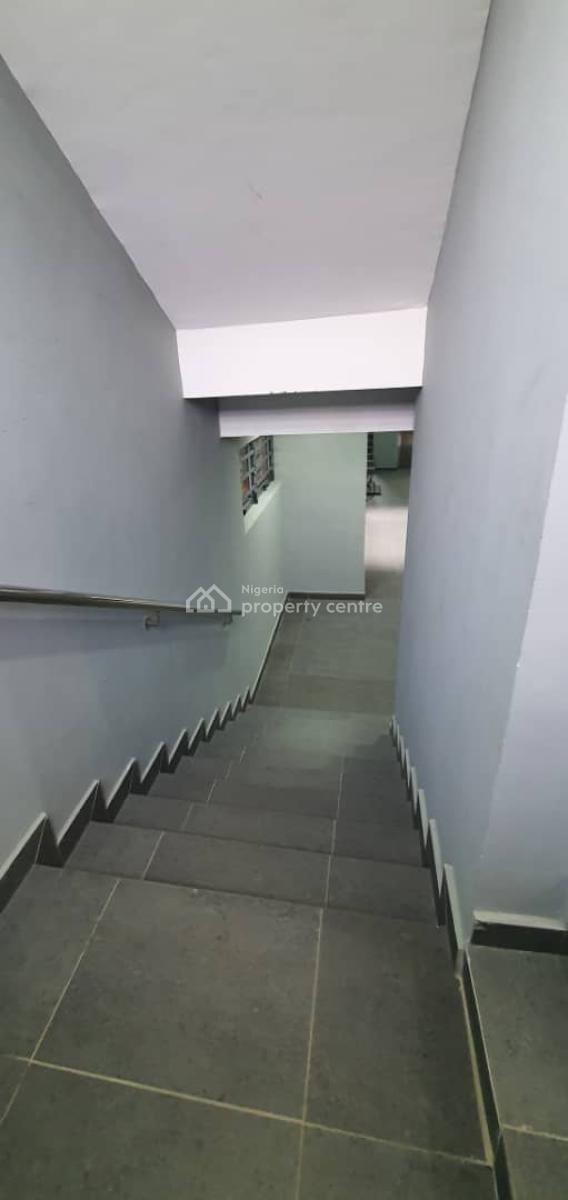 Newly Completed Modern 3bedroom Flat with a Room Bq (fully Serviced), Lekki Phase 1, Lekki, Lagos, Flat / Apartment for Rent