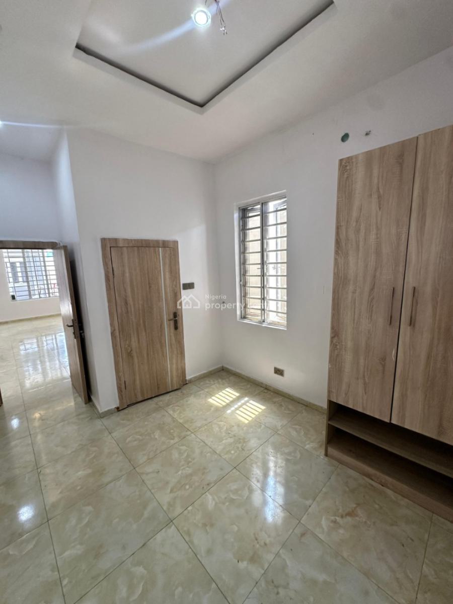Mini Flat, Imperial Oaks 3, Royal Pine Gate 3, Orchid Road, Lekki, Lagos, Mini Flat (room and Parlour) for Rent