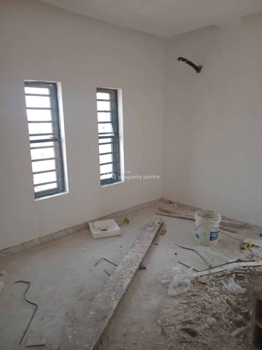 2-bedroom Flat (3rd Floor), Alagomeji, Yaba, Lagos, Flat / Apartment for Rent