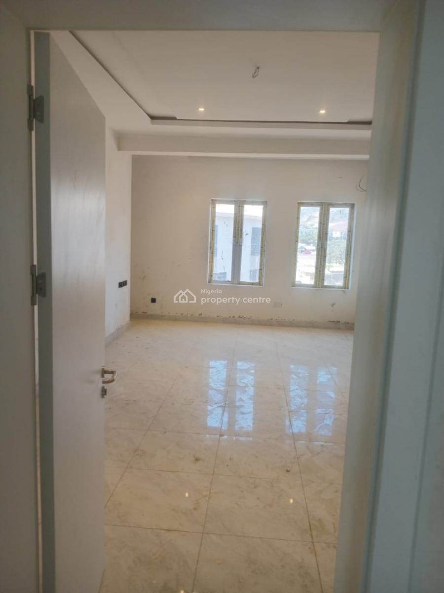 4 Bedroom Terrace Duplex, Close to Shafa Filling Station, Jahi, Abuja, Flat / Apartment for Rent