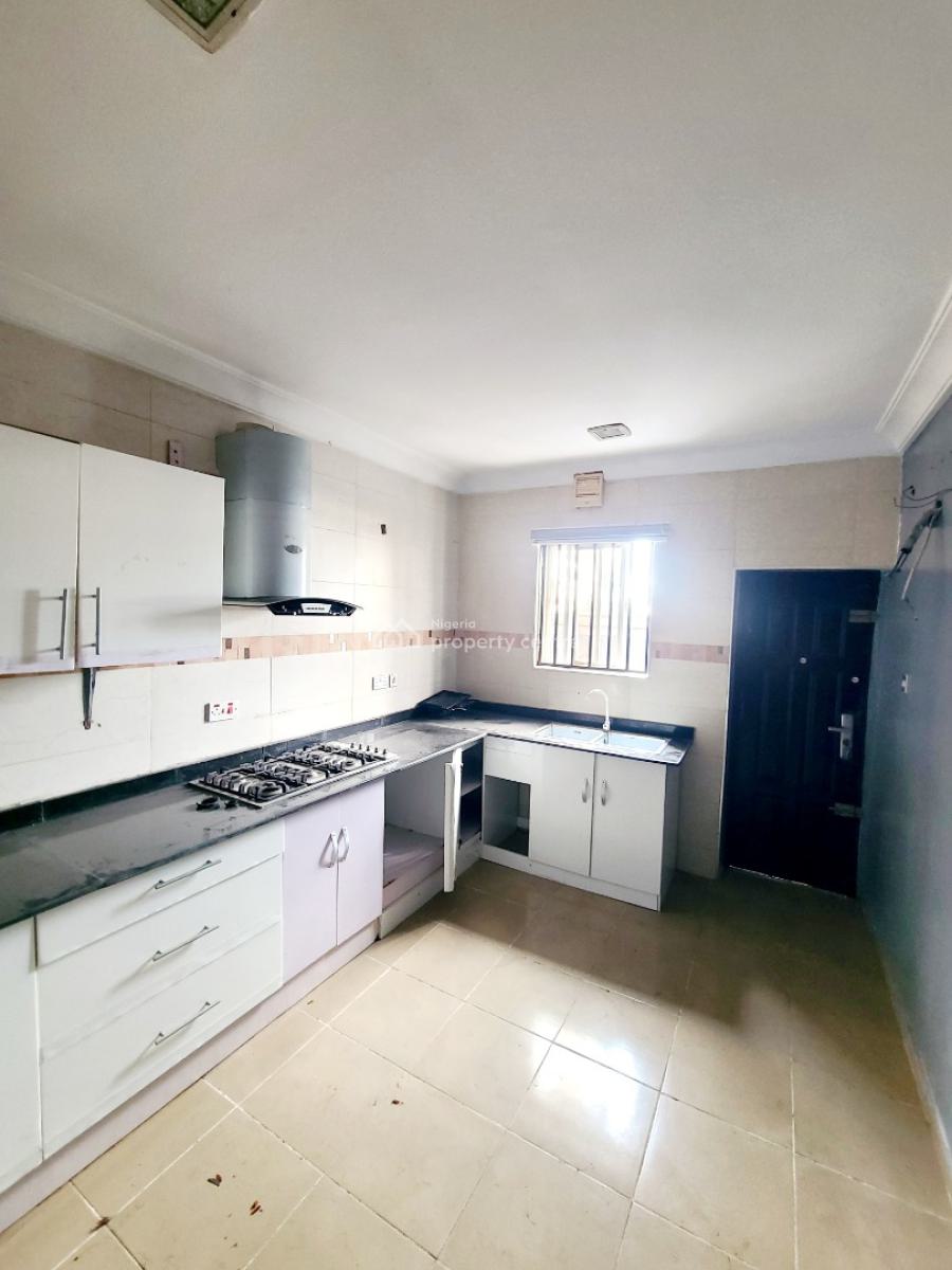 4 Bedroom Terrace Duplex with 1 Bq, Chevron Drive, Lekki, Lagos, Terraced Duplex for Rent