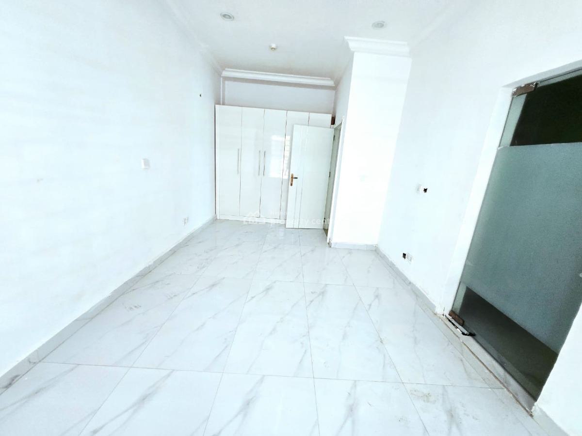 Massive & Newly Refurbished 2 Bedroom Apartment, Oniru, Victoria Island (vi), Lagos, Flat / Apartment for Sale