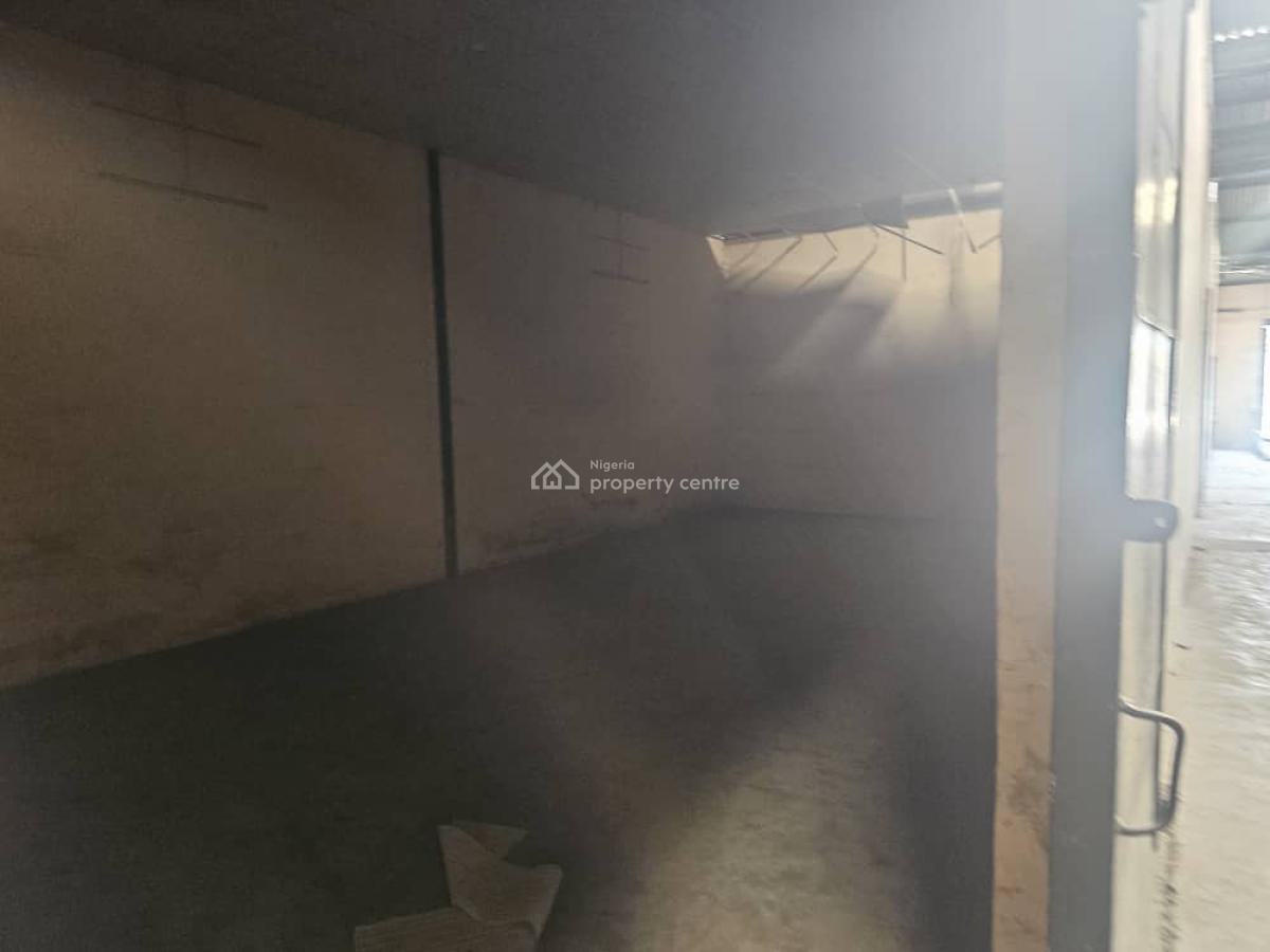 3200sqm Commercial Property, Ilupeju, Lagos, Warehouse for Rent