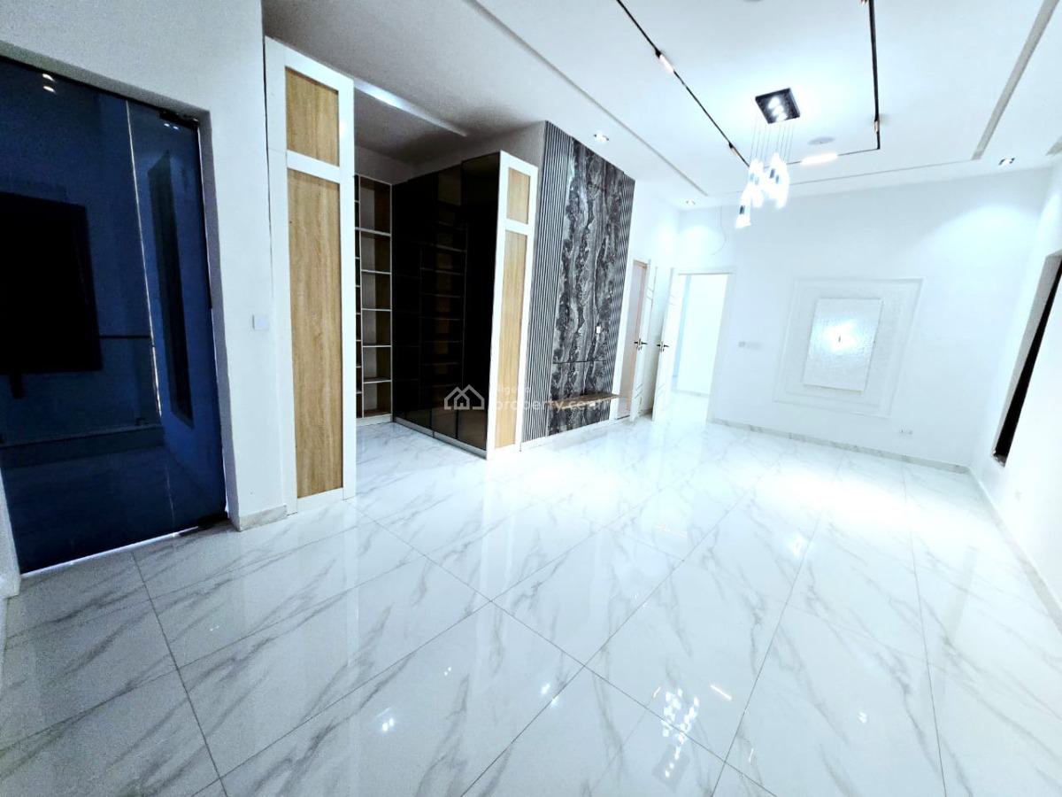 Excellent 5-bedroom Detached Duplex with  Features, Chevron, Lekki, Lagos, Detached Duplex for Sale