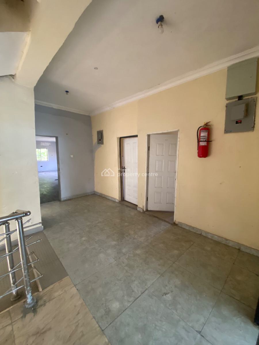 Commercial Open Space Building, Ideal for Commercial and Office Use, Lekki Phase 1, Lekki, Lagos, Office Space for Rent