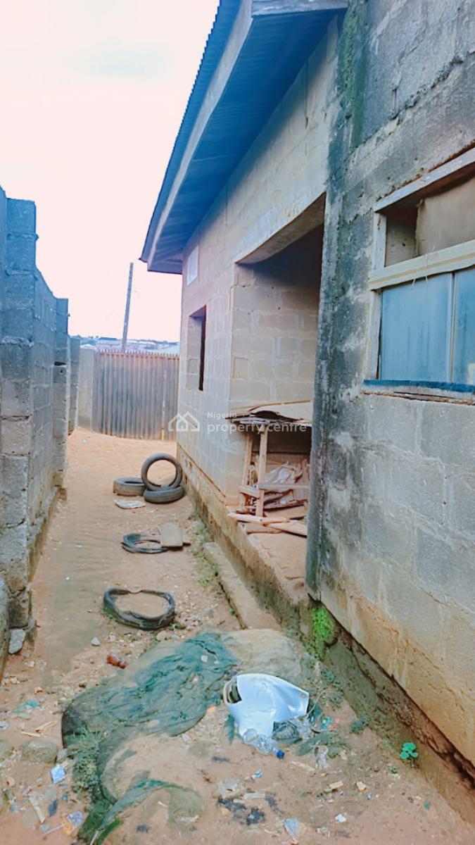 Dry Land with Structure, Mosan-shagari, Off Gowon Estate, Alimosho, Lagos, Mixed-use Land for Sale