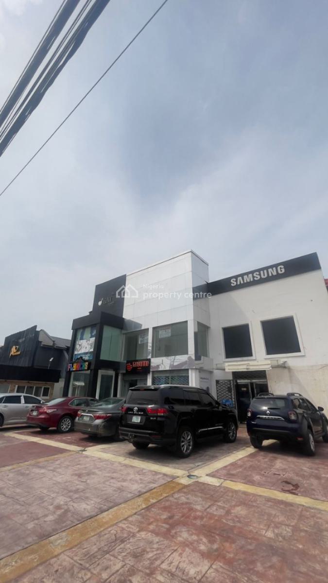 Spacious 250sqm + 60sqm Penthouse Commercial Space on The Upper Floor, Lekki Phase 1, Lekki, Lagos, Commercial Property for Rent