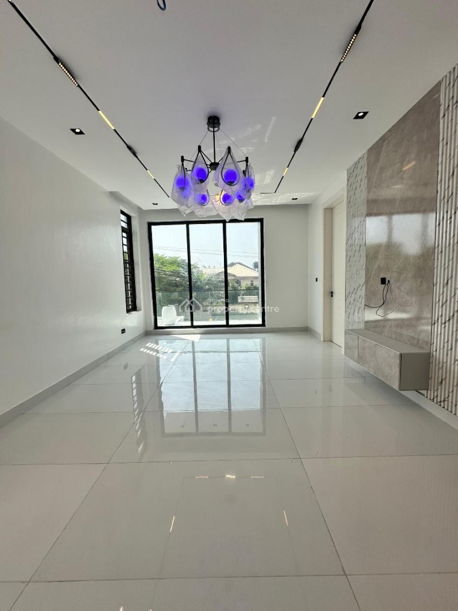 Elegantly Built 5 Bedroom Fully Detached with Bq, Pool, Cinema & Gym, Lekki Phase 1, Lekki, Lagos, Detached Duplex for Sale