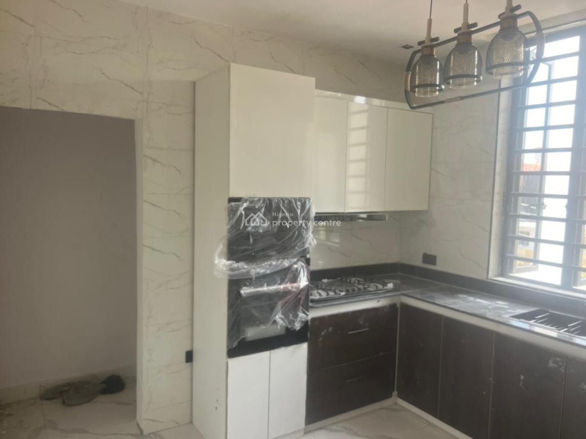 Brand New 3 Bedroom Apartment with Bq, Lekki Phase 1, Lekki, Lagos, Flat / Apartment for Rent
