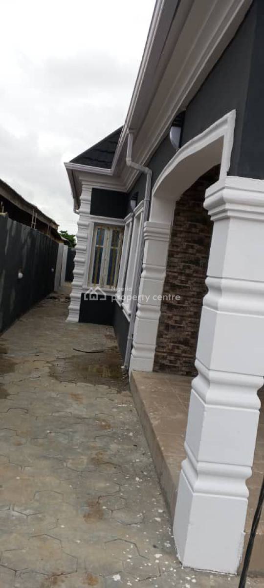 5 Bedroom Bungalow with 5 Bathroom on a Full Plot of Land, Gberigbe By Cpi Bus Stop, Ikorodu, Lagos, Detached Bungalow for Sale