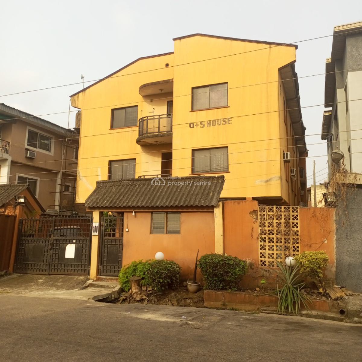 a Decent Block of Six Flats, Surulere, Lagos, Flat / Apartment for Sale