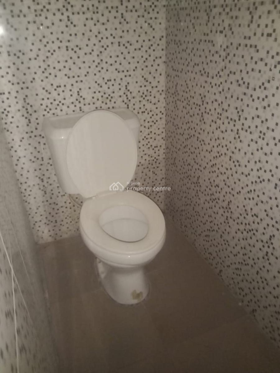 Huge Room and Parlor, Off Mobil Road, Ilaje, Ajah, Lagos, Mini Flat (room and Parlour) for Rent