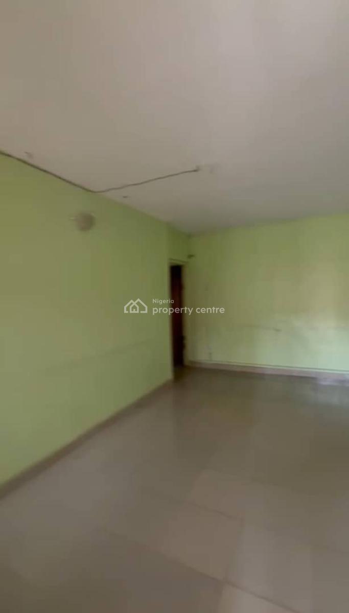 Lovely 3 Bedroom Flat, Mosunmola Adekoya Off Adetola Aguda, Surulere, Lagos, Flat / Apartment for Rent