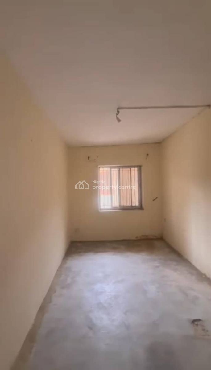 Lovely 3 Bedroom Flat, Mosunmola Adekoya Off Adetola Aguda, Surulere, Lagos, Flat / Apartment for Rent