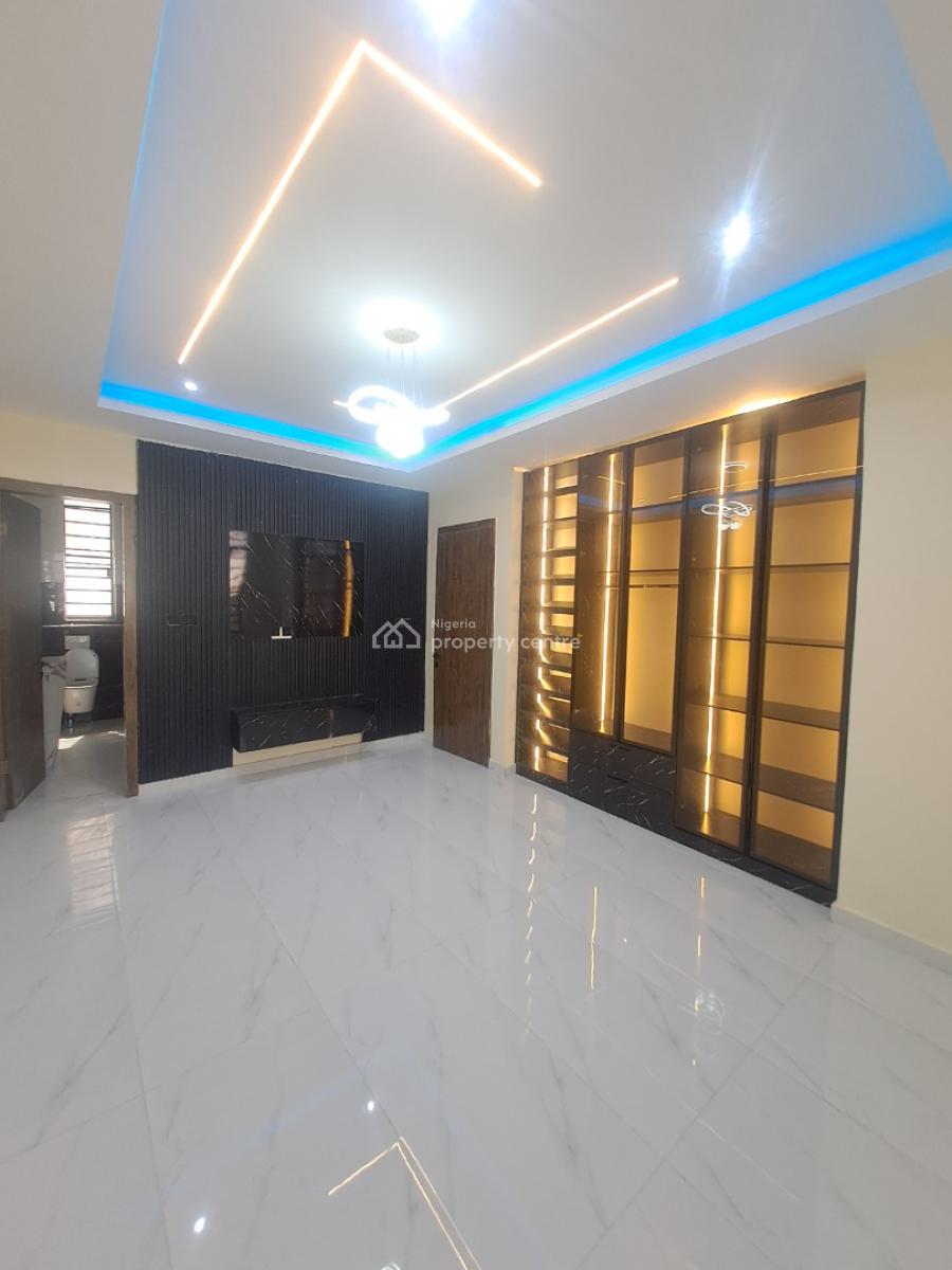 Newly Built 2 Bedroom Apartment, Lekki Phase 1, Lekki, Lagos, Flat / Apartment for Sale