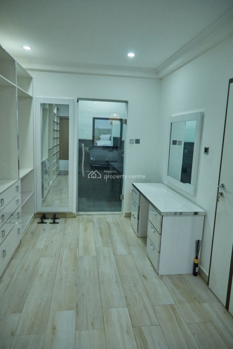 3 Bedroom Penthouse Apartment, Cadogan Estate, Osapa, Jakande, Lekki, Lagos, Flat / Apartment for Sale