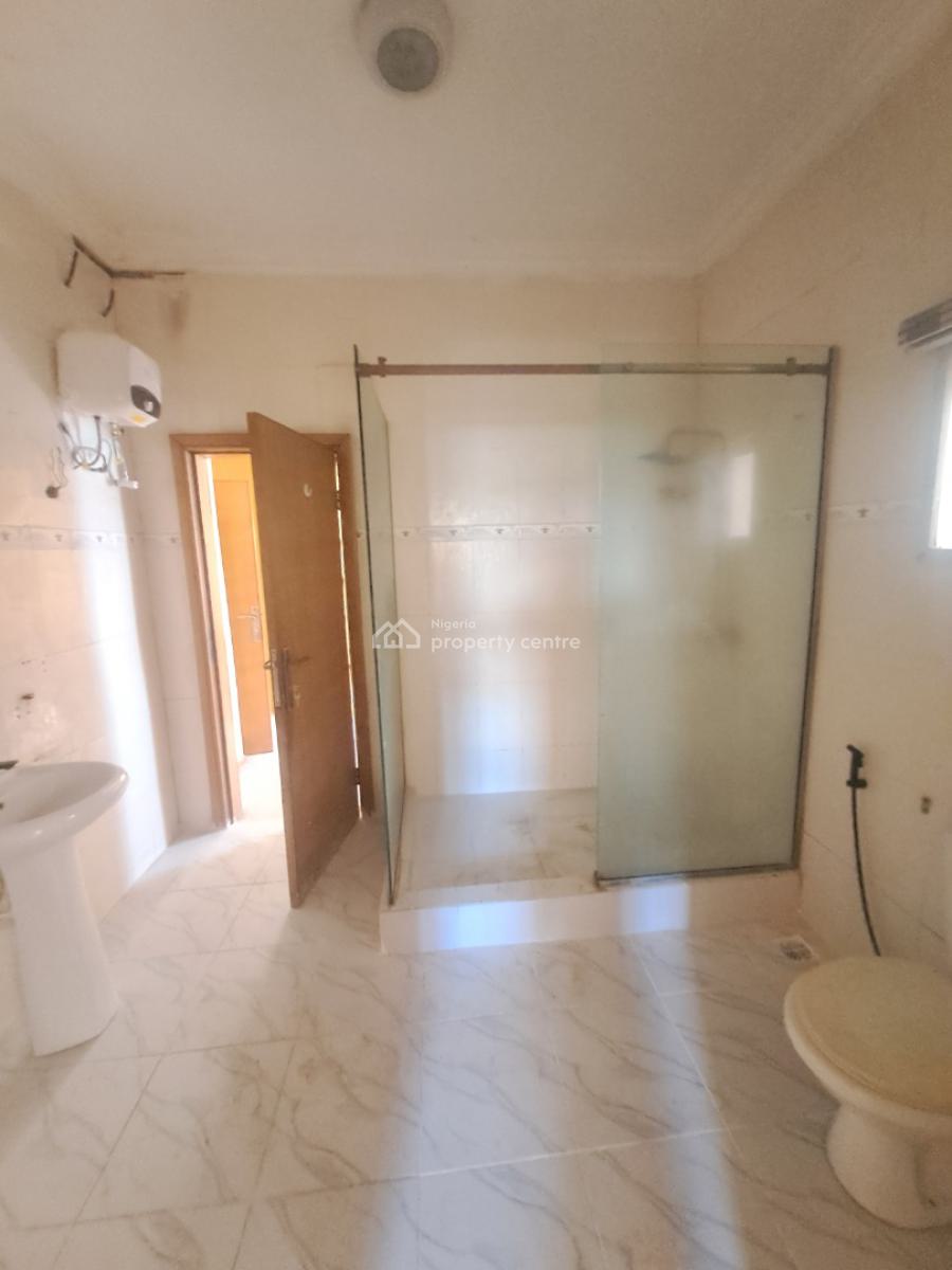 Well Built 5 Bedroom Semi Detached with Bq, Off Admiralty, Lekki Phase 1, Lekki, Lagos, Office Space for Rent