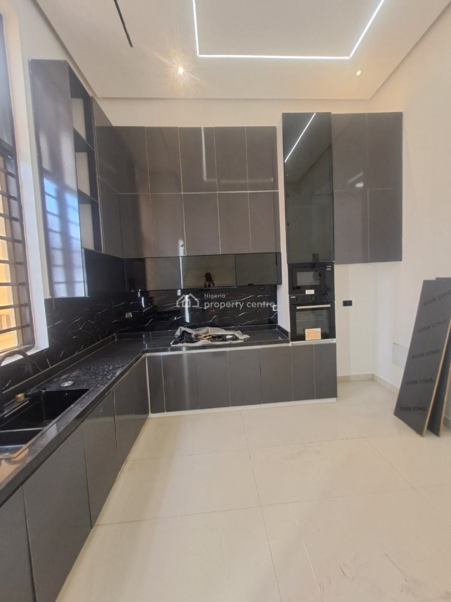 Newly Built 3 Bedroom Apartment with Pool, Gym & Elevator, Lekki Phase 1, Lekki, Lagos, Flat / Apartment for Sale