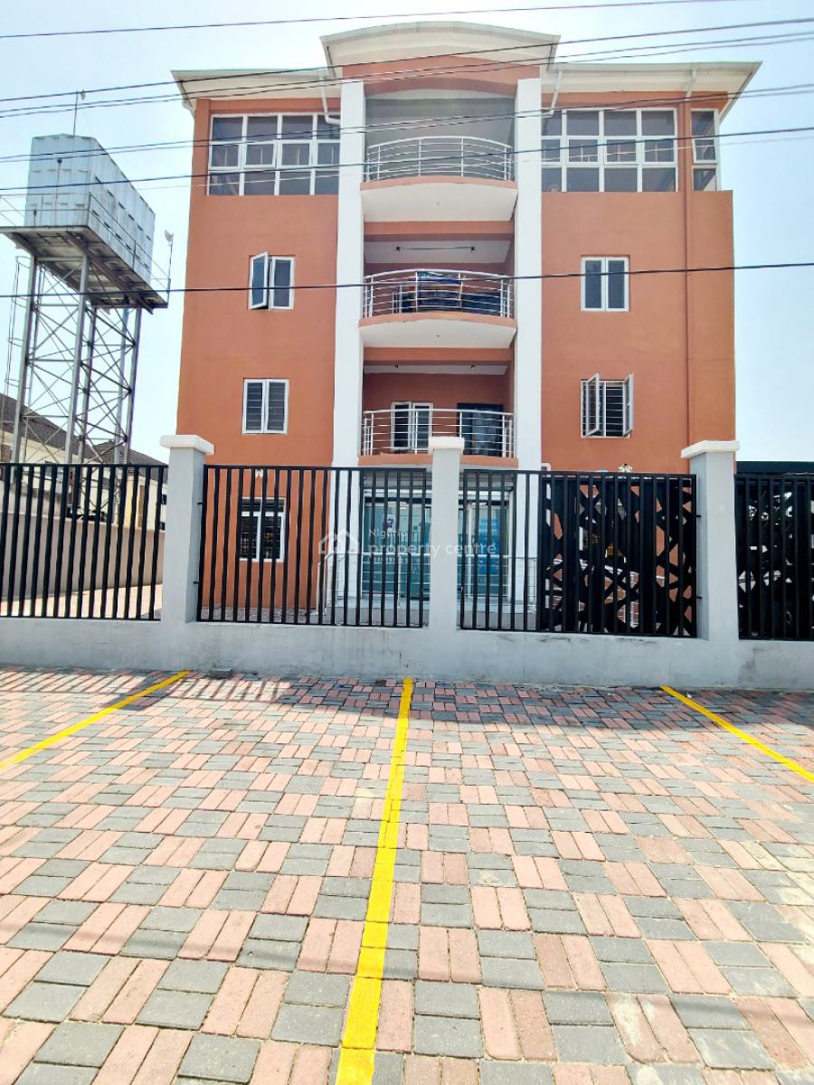 Brand New Commercial Open Space_ 325sqm, Chevron Drive, Lekki, Lagos, Plaza / Complex / Mall for Rent