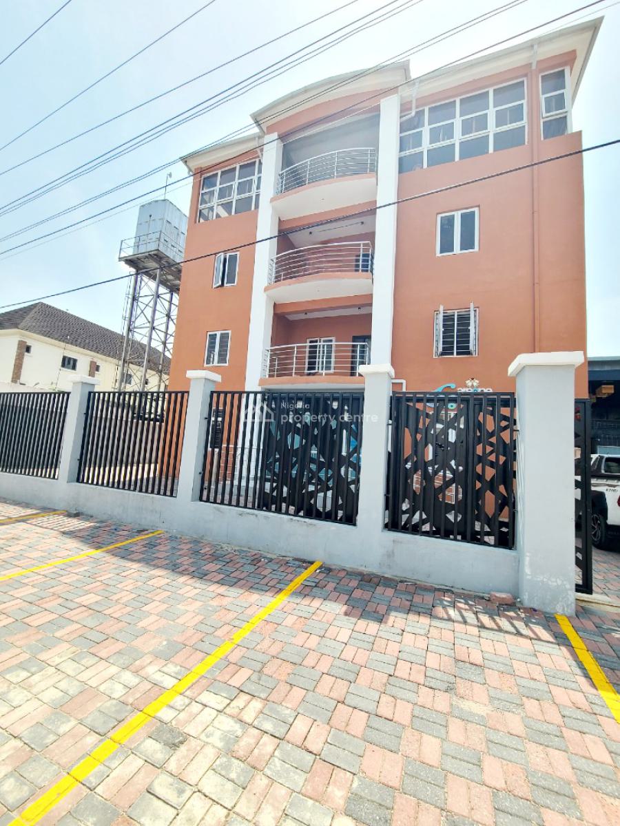 Brand New Commercial Open Space_ 325sqm, Chevron Drive, Lekki, Lagos, Plaza / Complex / Mall for Rent