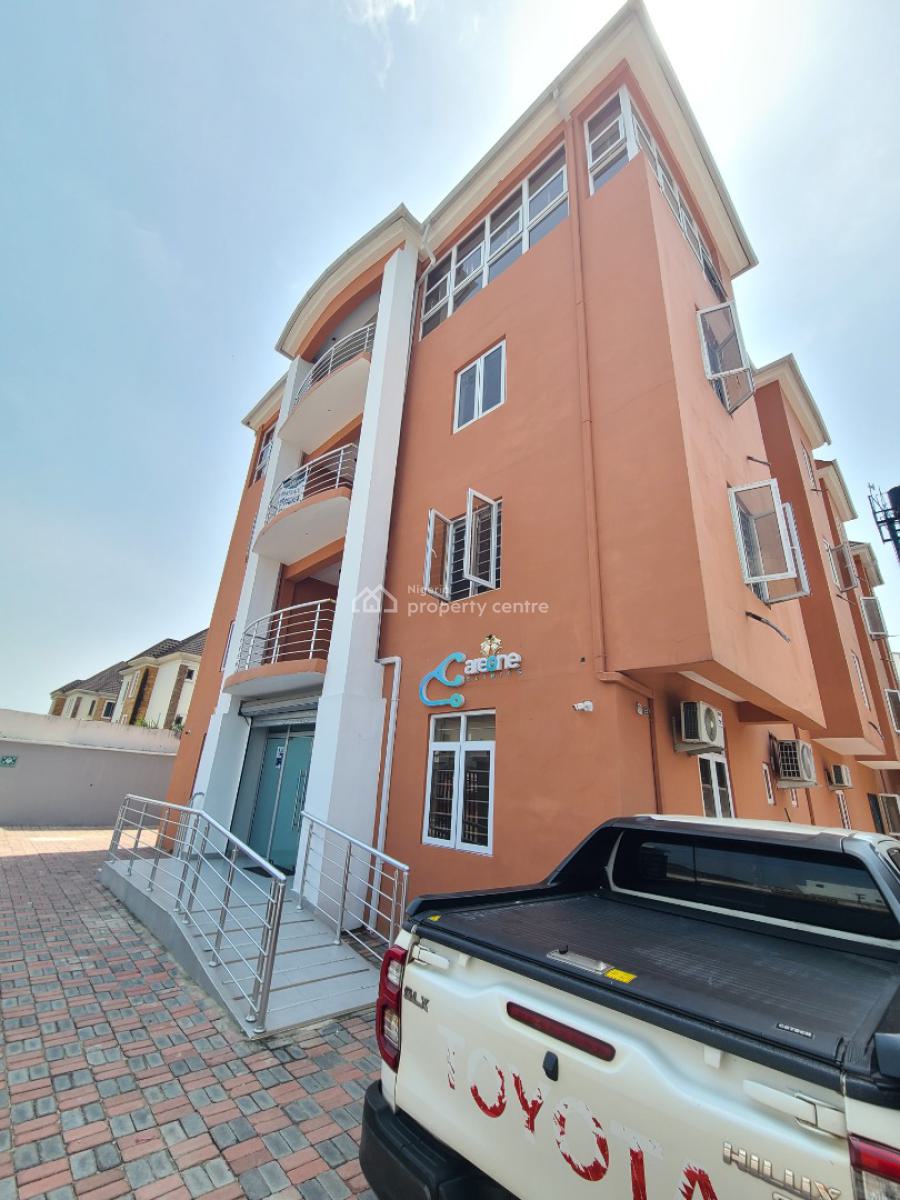 Brand New Commercial Open Space_ 325sqm, Chevron Drive, Lekki, Lagos, Plaza / Complex / Mall for Rent