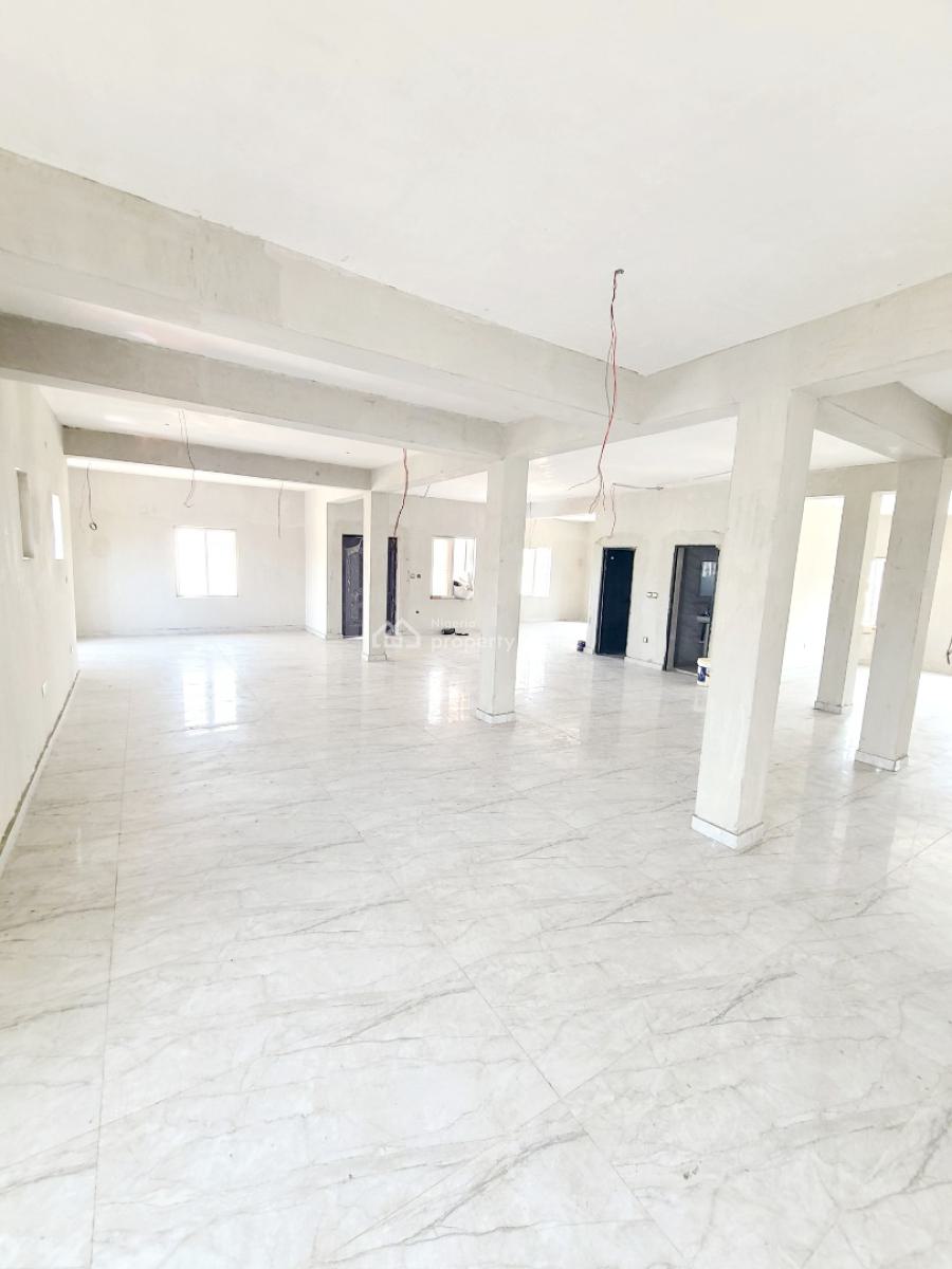 Brand New Commercial Open Space_ 325sqm, Chevron Drive, Lekki, Lagos, Plaza / Complex / Mall for Rent