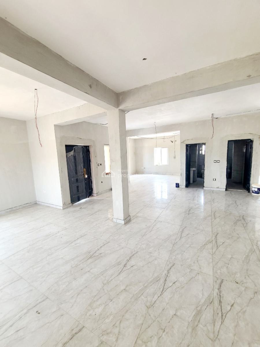 Brand New Commercial Open Space_ 325sqm, Chevron Drive, Lekki, Lagos, Plaza / Complex / Mall for Rent