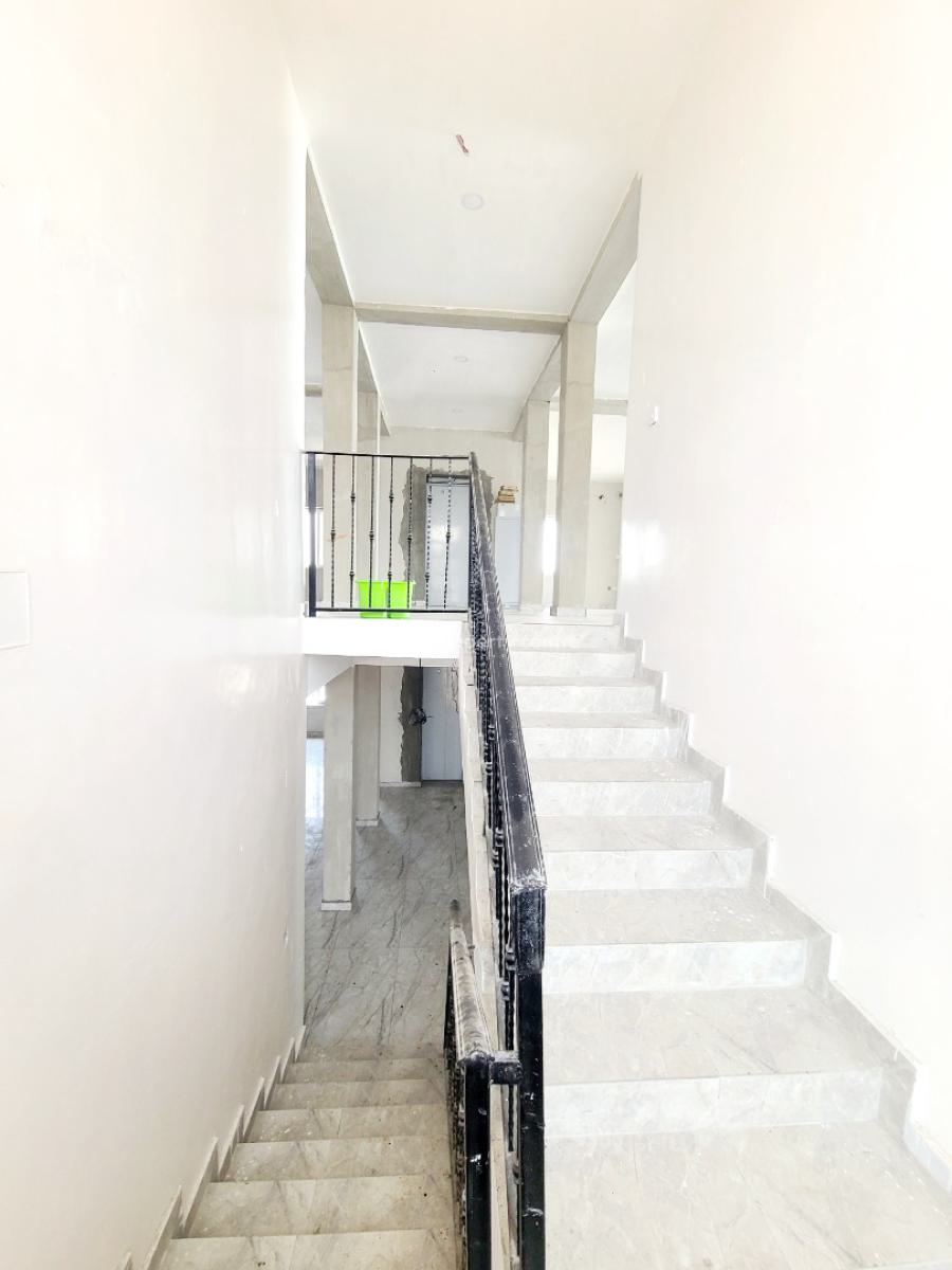 Brand New Commercial Open Space_ 325sqm, Chevron Drive, Lekki, Lagos, Plaza / Complex / Mall for Rent