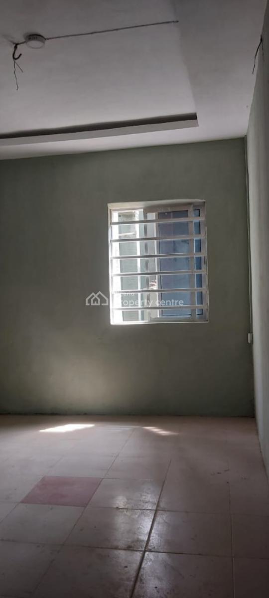 Newly Renovated 2 Bedroom Flat, Salami Street, Mafoluku, Oshodi, Lagos, Flat / Apartment for Rent