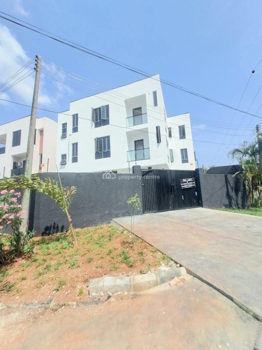 Well Built 3 Bedroom Apartmet, Lekki Phase 1, Lekki, Lagos, Flat / Apartment for Rent