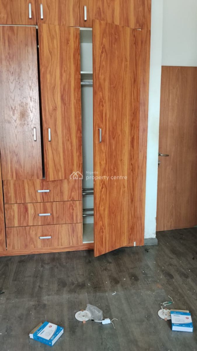 Sharp Standard Mini Flat with Premium Finishing, Lekki Phase 2, Lekki, Lagos, Mini Flat (room and Parlour) for Rent