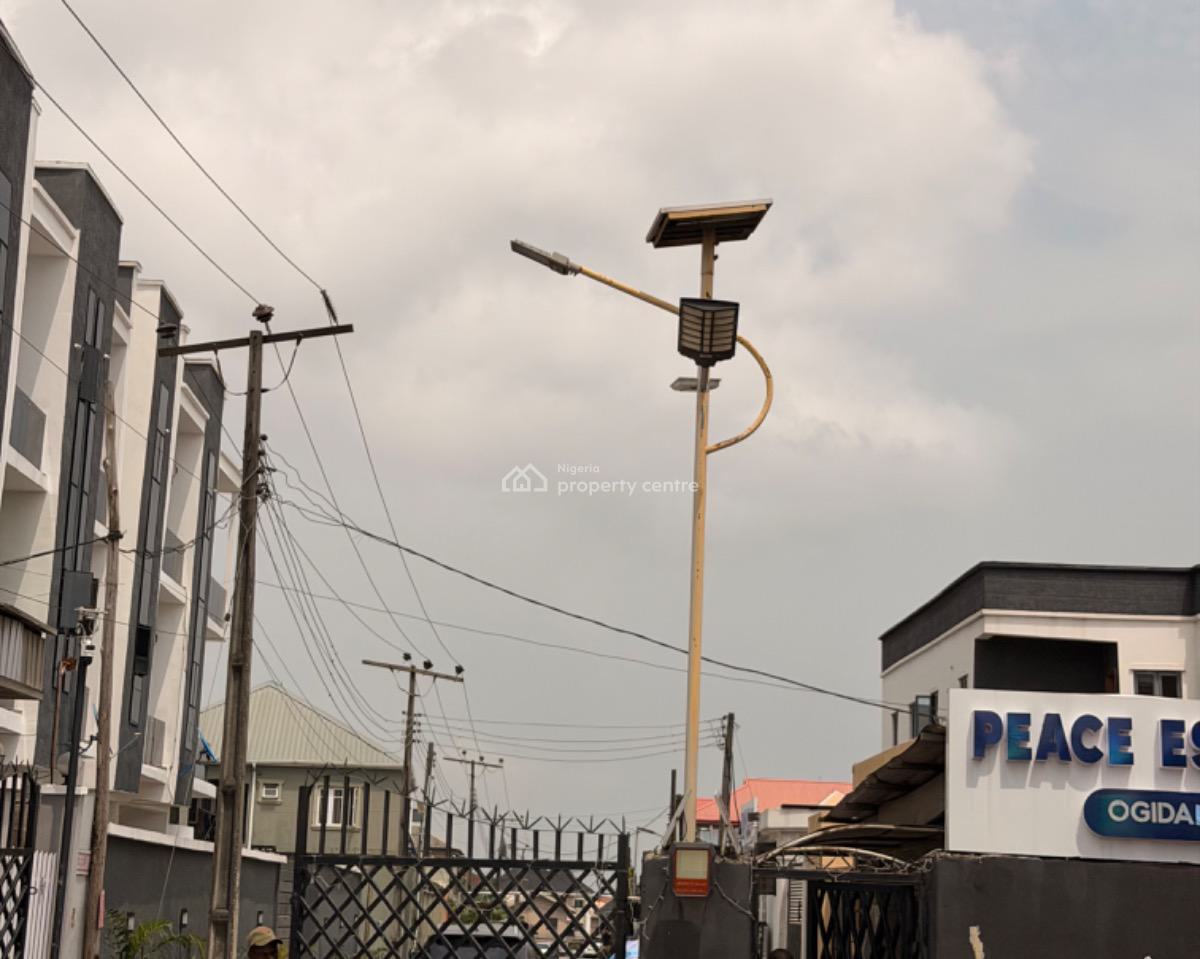 Luxury 3 Bedroom Duplex Apartment, Peace Estate Ogidian, Sangotedo, Ajah, Lagos, Flat / Apartment for Sale