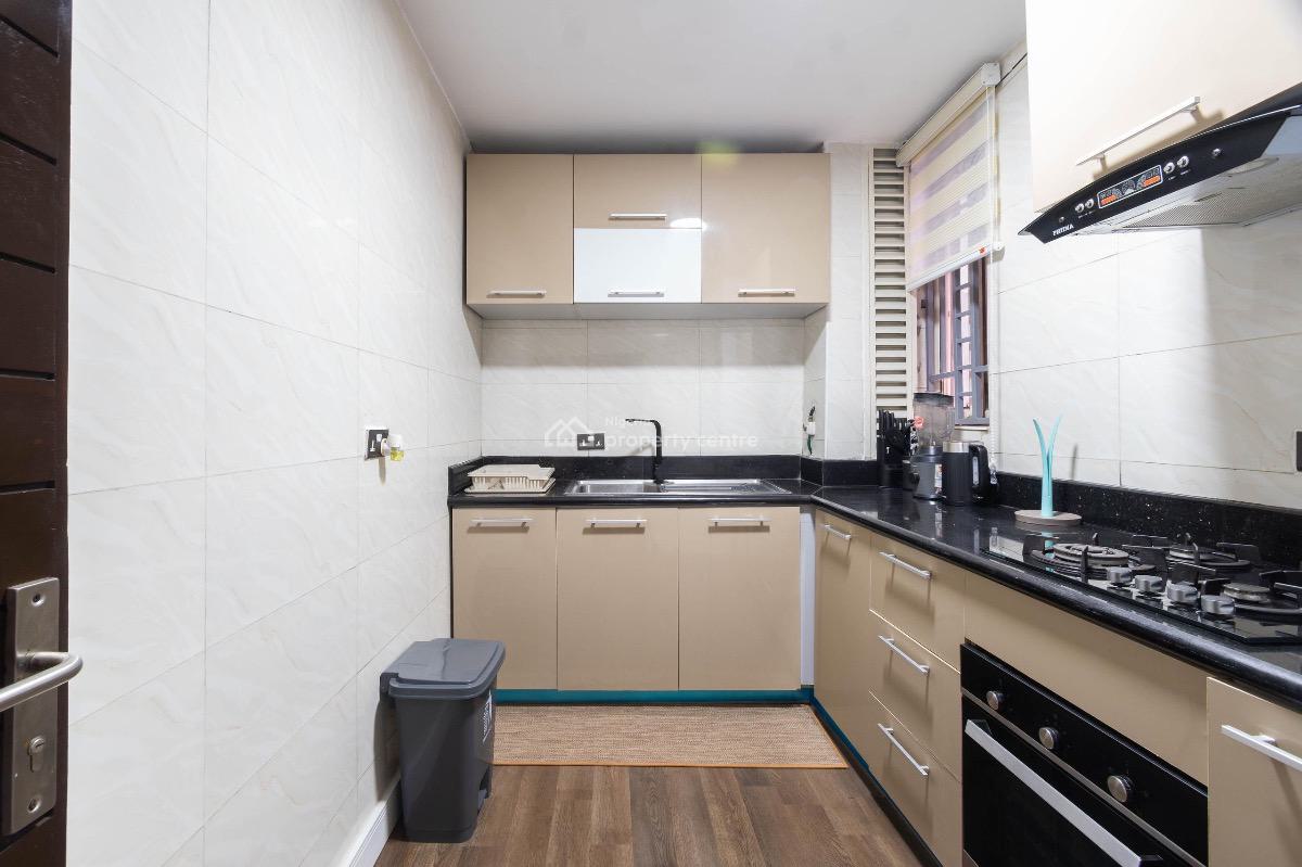 Exquisite 2 Bedroom Apartment, Lekki Phase 1, Lekki, Lagos, Flat / Apartment Short Let