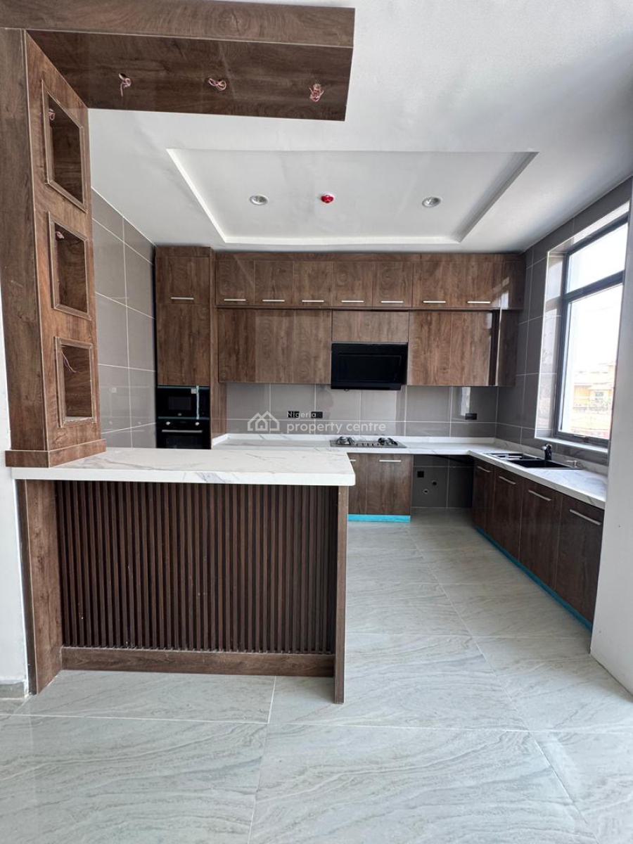 2-bedroom Luxury Apartment with Pool & Bq, Lekki Phase 1, Lekki, Lagos, Flat / Apartment for Sale