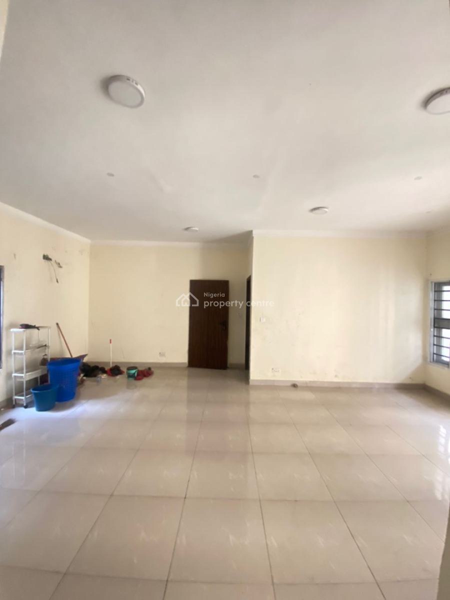 Spacious 3 Bedroom Apartment Upstairs with Steady Electricity, Orchid Lekki Lagos, Lekki, Lagos, Flat / Apartment for Rent