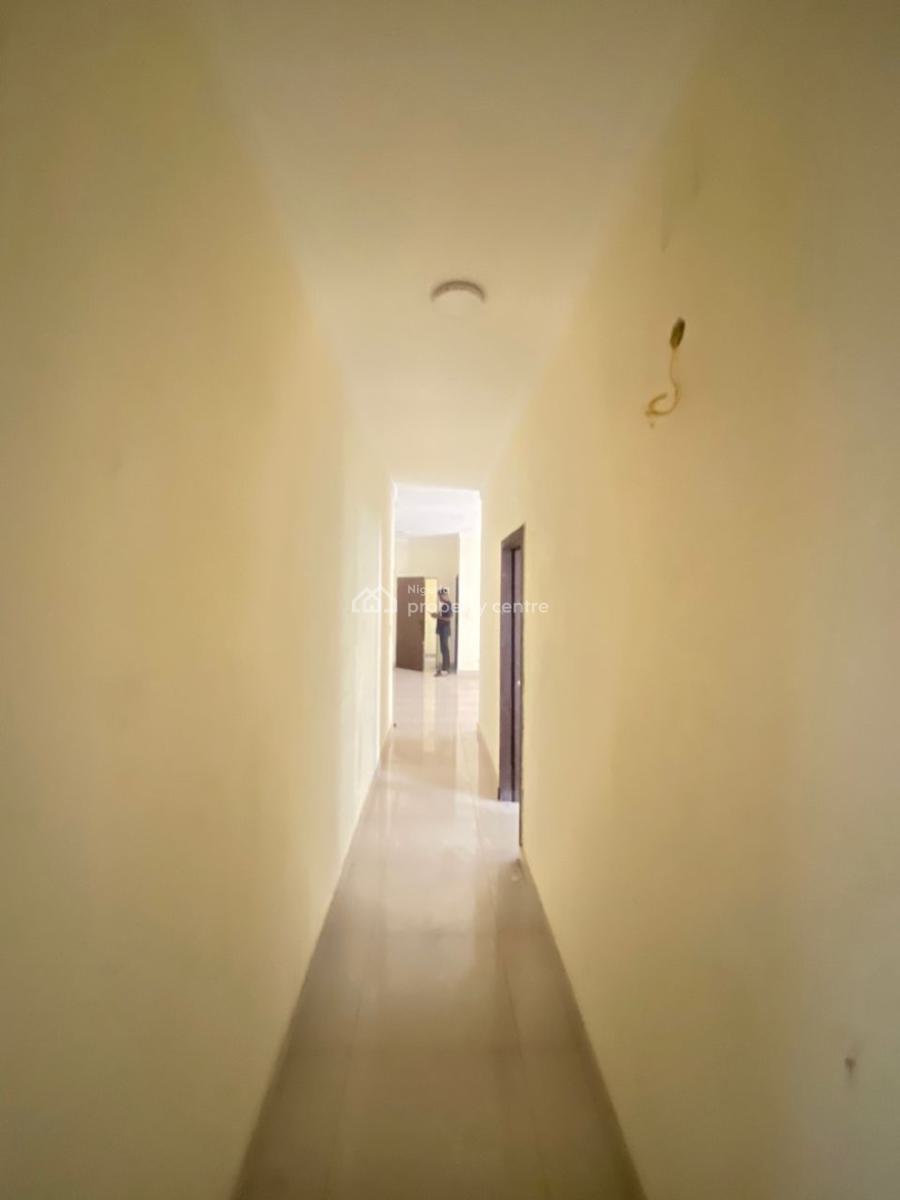 Spacious 3 Bedroom Apartment Upstairs with Steady Electricity, Orchid Lekki Lagos, Lekki, Lagos, Flat / Apartment for Rent