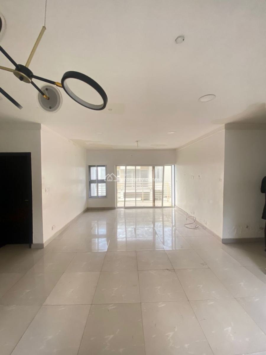 Lovely 3 Bedroom Apartment Upstairs with Steady Electricity, Orchid Road Lekki Lagos, Lekki, Lagos, Flat / Apartment for Rent